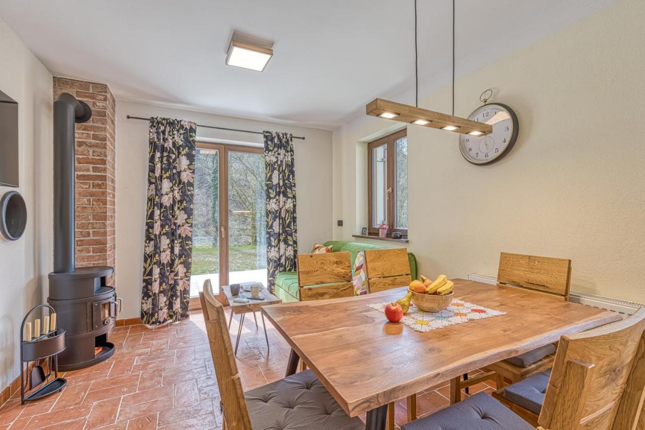 Resort Stari Malni, Osilnica - Vacation Houses Stari Malni المظهر الخارجي الصورة